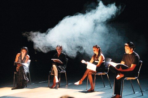 A través de la IQCA premia a escritores