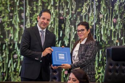 Resalta Domínguez Servién solidaridad