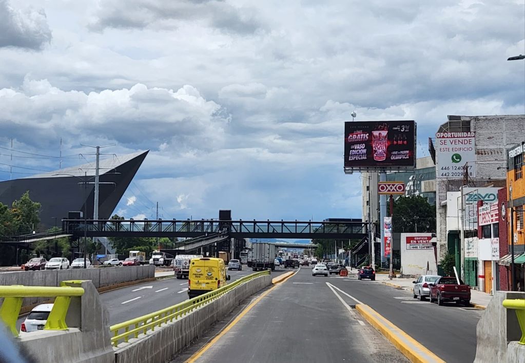 Interconexiones eléctricas en Paseo 5 de Febrero, llevan un 35% de avance
