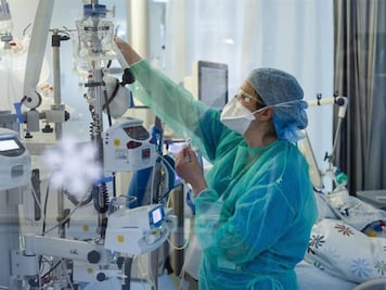 Personal médico tendrá compensación económica por enfrentar el Covid-19