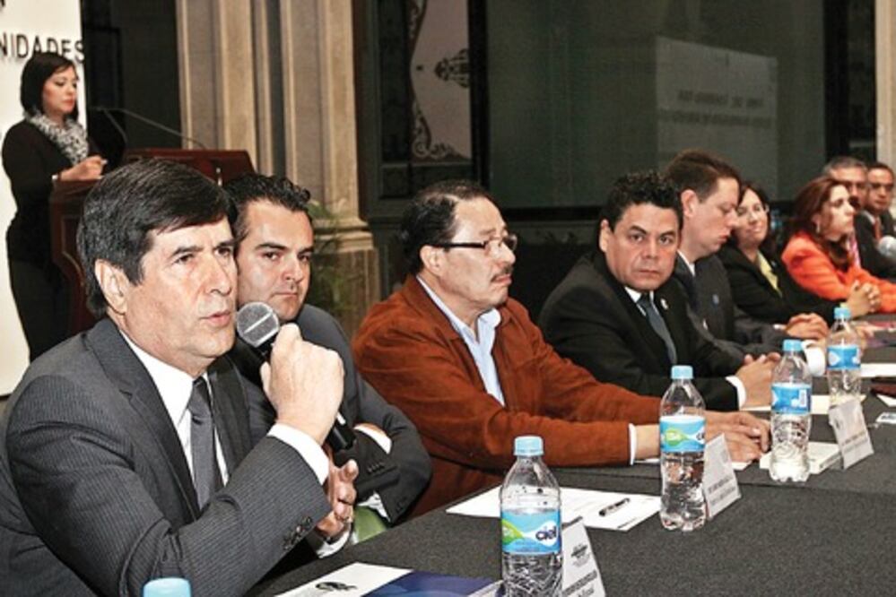 Sólo 40% paga el mínimo en tarjetas