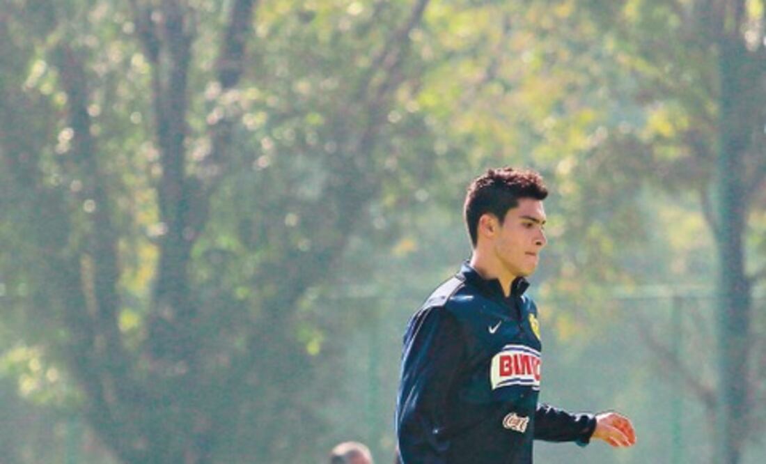 No le apura a Raúl Jiménez no salir de las Águilas