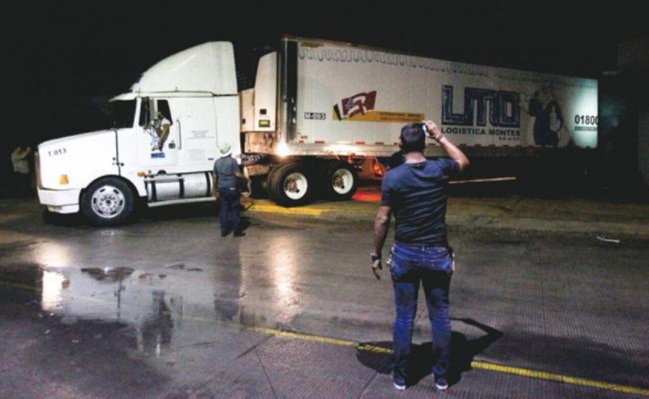 La caja del tráiler con cuerpos permaneció en el Instituto de Ciencias Forenses hasta hace aproximadamente dos meses, indica ex titular del instituto. Foto: YADÍN XOLALPA. EL UNIVERSAL