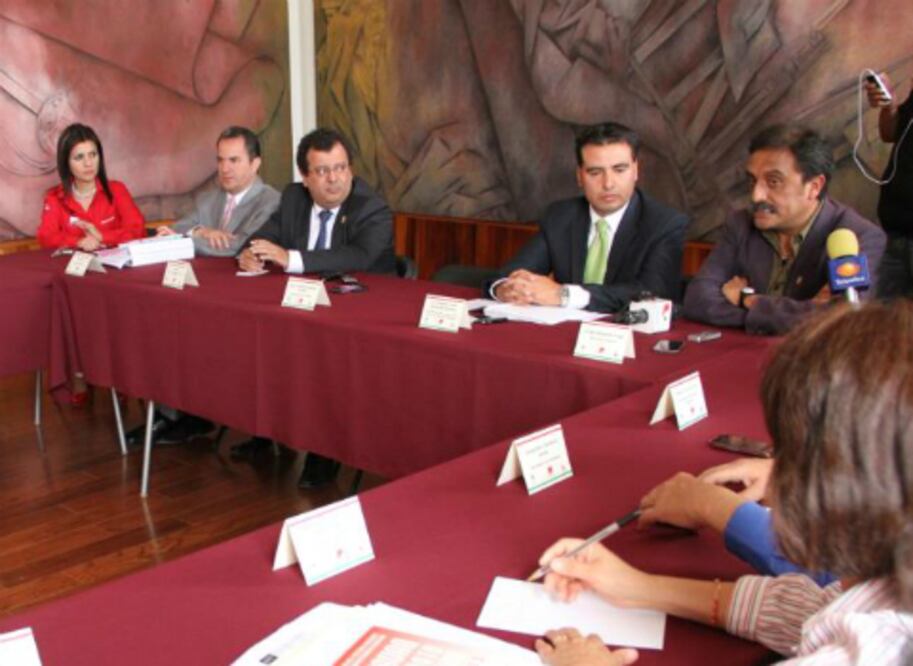 Confían en evitar huelga en UAQ