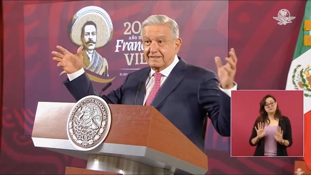 AMLO justifica vallas metálicas en Palacio Nacional; “la derecha es muy violenta”, afirma