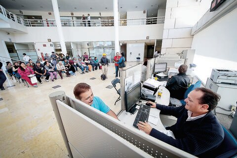 Analizan ajuste al cobro del predial