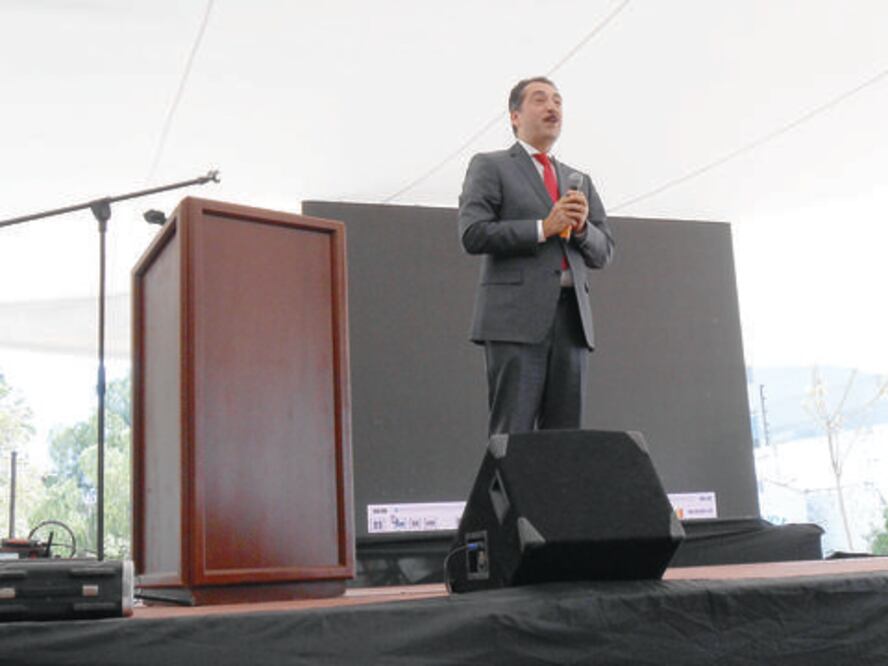 Jorge Zarza comparte su experiencia con jóvenes