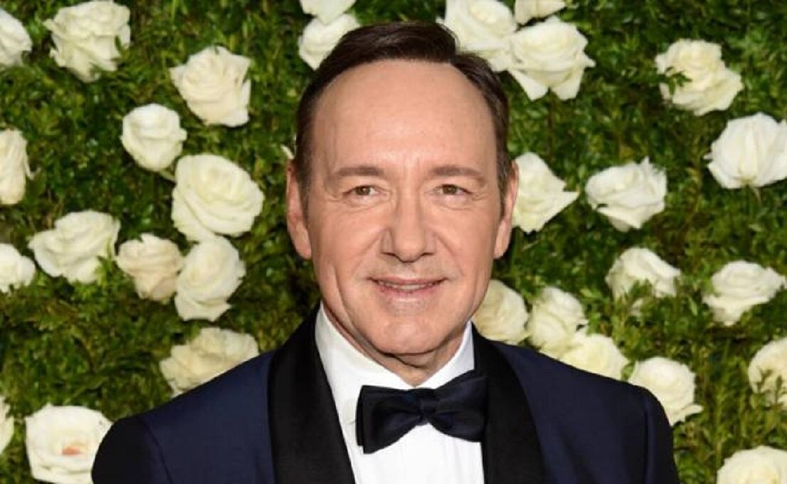 Kevin Spacey se sentó en el trono de Isabel II