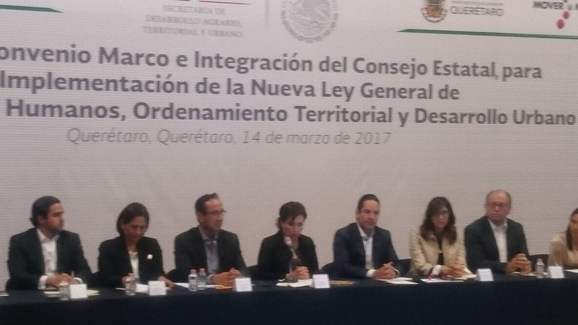  Firman convenio de la Ley General de Asentamientos Humanos