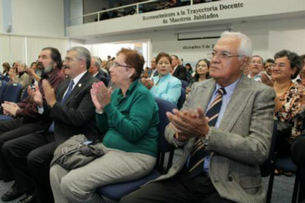 Garantiza UAQ pensión de jubilados