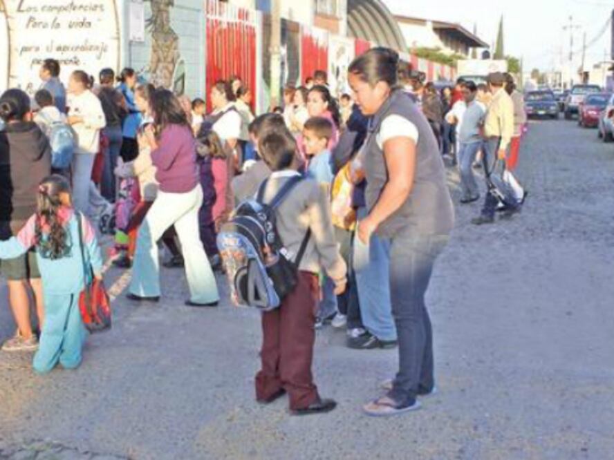 Mil 200 alumnos sin clases