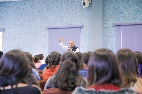 Los jóvenes son el presente y el futuro