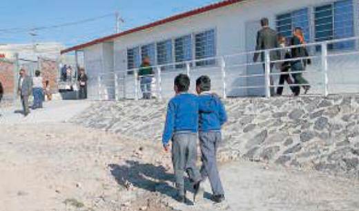 Invertirán 190 mdp en obras para escuelas