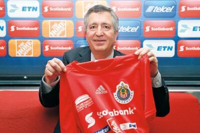 Vergara sí vendería a Chivas