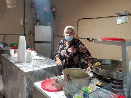 “Antes hacía dos ollas de tamales, ahora ni media olla”