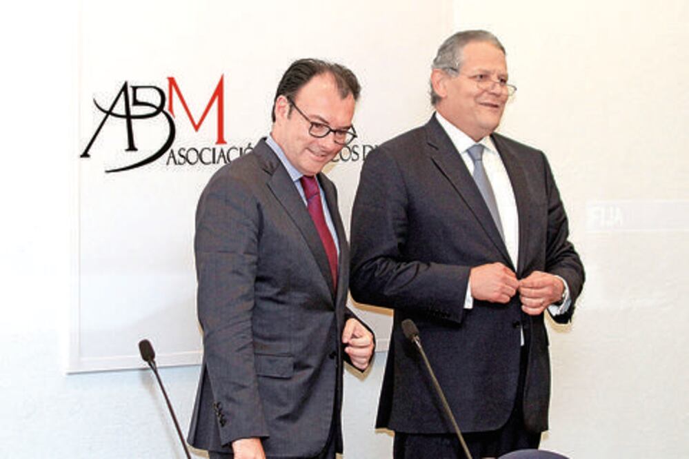 Alza de dólar no afecta estabilidad: Videgaray