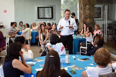 Mauricio Kuri apuesta por salarios dignos para las mujeres  