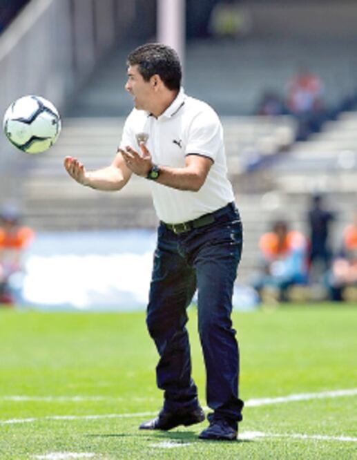 Torres será DT puma otra semana