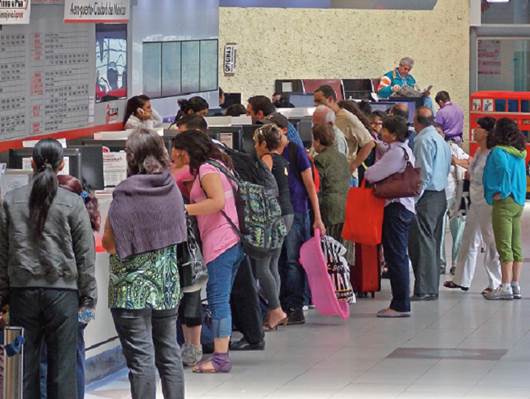 Definen a usuarios de tren