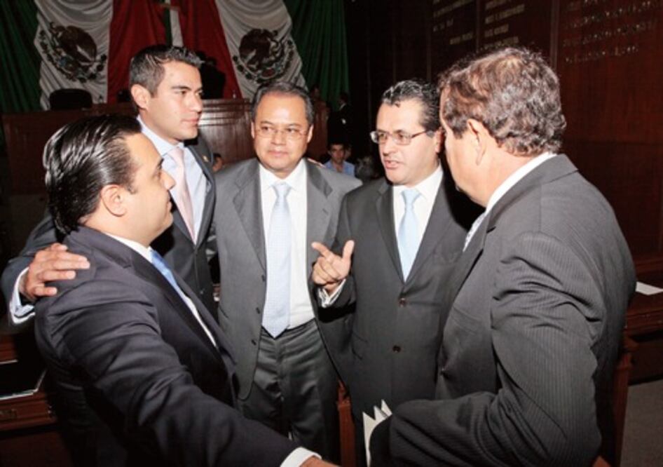 Darán a diputados $20 mil de aguinaldo