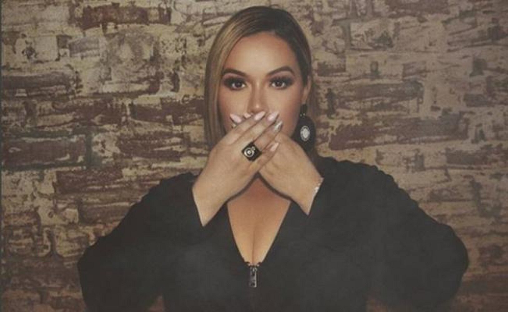 Chiquis Rivera sufre accidente y enseña de más