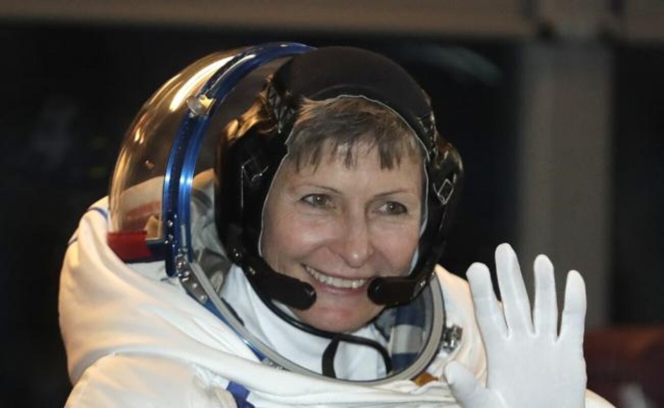 Peggy Whitson, la mujer que más tiempo ha estado en el espacio