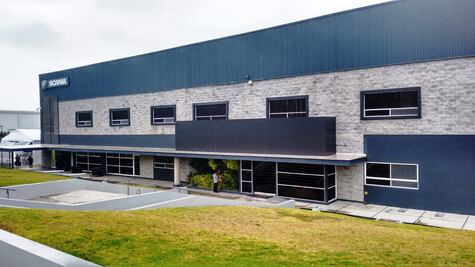 Entregan los autobuses más limpios del país