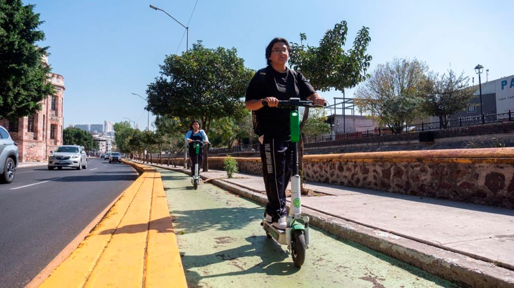 En Querétaro, advierten riesgos por el uso inadecuado de scooters eléctricos