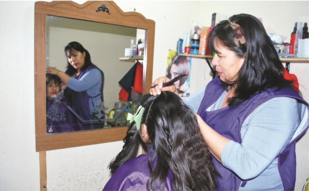 Estéticas, barberías y salones de belleza regresarán hasta fase amarilla