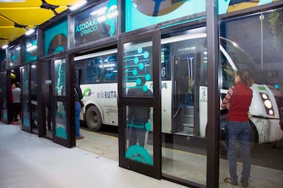 Instalación de pantallas evita uso de paradas Dubái