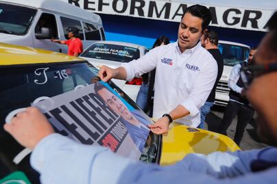 Felifer Macías intensifica su promoción