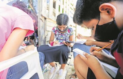 A un mes del inicio del ciclo escolar, distribución de libros va al 91%  