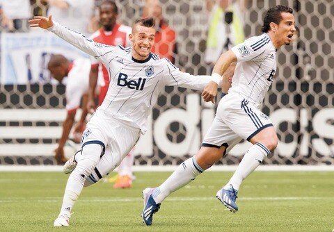 Adolfo Ríos oficializa la llegada de Sanvezzo