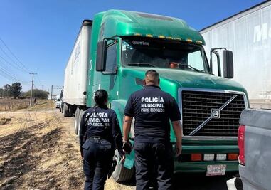 Frustran intento de robo a tractocamión en la Carretera 57, en Pedro Escobedo