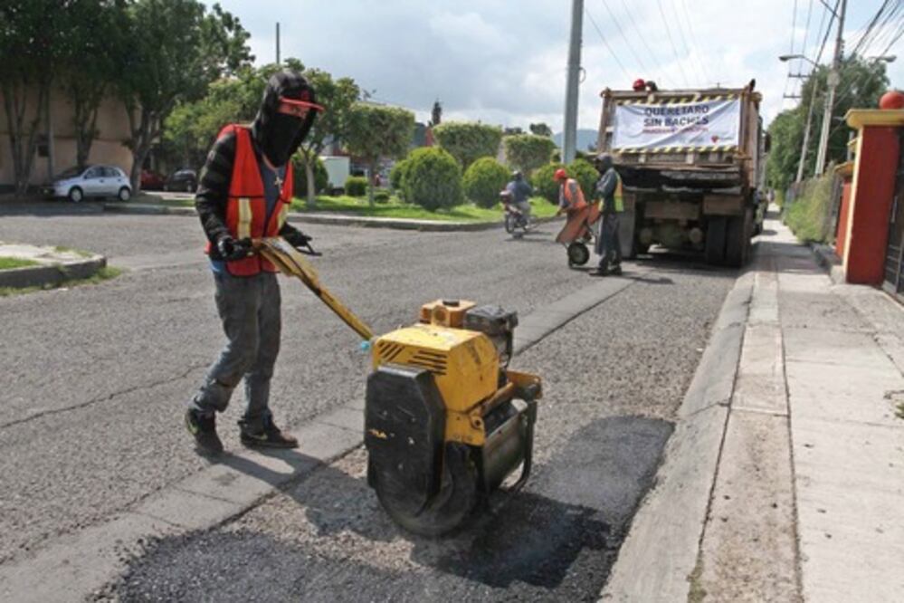 Continuarán con mantenimiento vial
