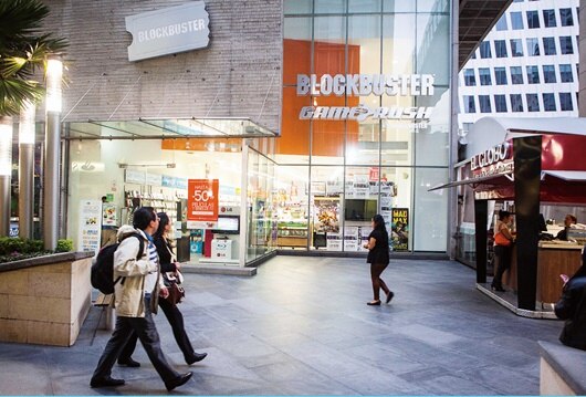 Blockbuster cambia rostro; será B.Store