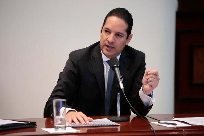 Diálogo o aplicación estricta de la ley: FDS