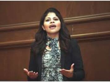 Triunfan jóvenes en Concurso de Oratoria 