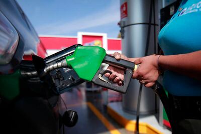 Baja consumo de gasolina en el gobierno