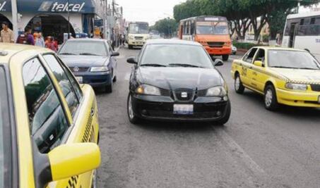 Aumenta Uber tarifas por alza a precio de gasolinas