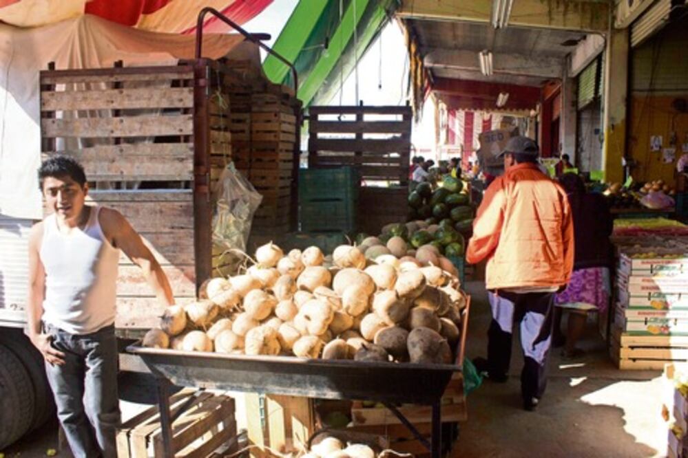 Piden central de abastos en SJR 