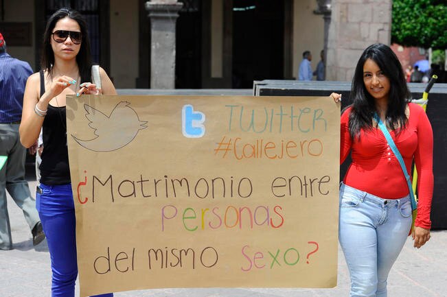 Unión gay "Eso no lo permite Dios; necesitan un exorcismo"