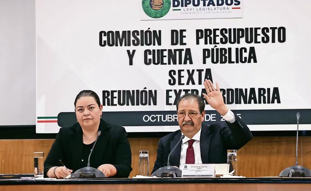 El pasado 24 de octubre, la Comisión de Presupuesto y Cuenta Pública sesionó de manera semipresencial y sólo un diputado del PT, Reginaldo Sandoval, acudió de forma presencial, cuando son 58 integrantes. Foto: Especial