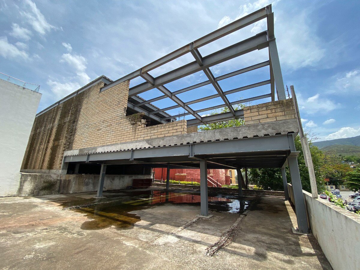 El Centro Cultural de Jalpan de Serra, la obra que lleva abandonada más de 10 años en Querétaro