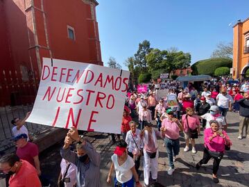 "El INE no se toca", demandan desde Querétaro