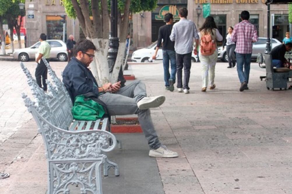 Sólo 27% de jóvenes trabajan, reportan