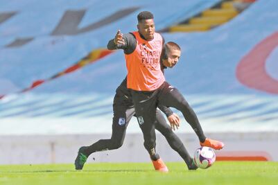 Gallos se despide en casa