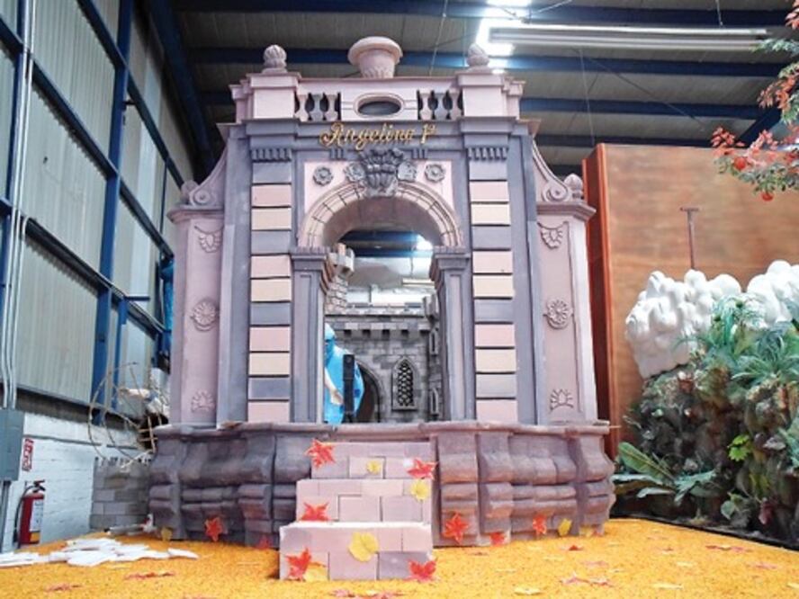 Fuente para la reina de fiestas de Navidad