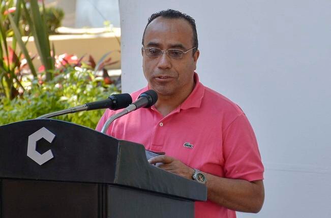 Necesario estacionamiento en el Mercado de El Pueblito