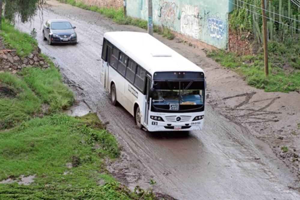 Lluvias dañan 320 vialidades en SJR